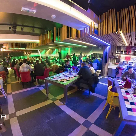 Lavina Hotell 4*