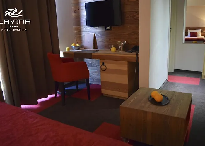 Lavina Hotel